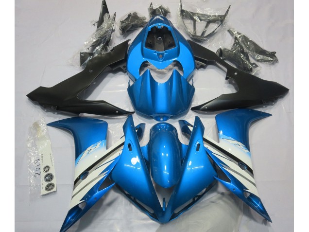 2004-2006 Light Blue & White Yamaha R1 Fairings Canada