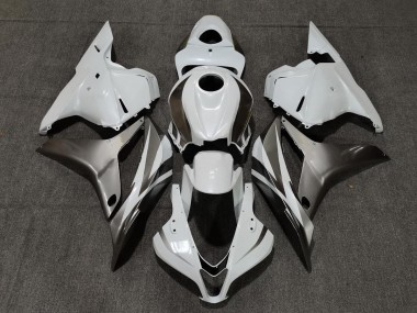 2009-2012 Gloss White and Silver Honda CBR600RR Fairings Canada